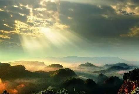 天师小光邪魔出装攻略（探索最适合小光的邪魔出装，助你在战场上无往不利）