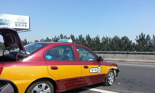 悠闲出租车游戏攻略（轻松畅游城市，玩转出租车世界，让你成为专业司机！）