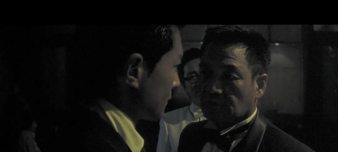 黑帮生存技能大全攻略（打造无敌黑帮帝国，绝不低头！）