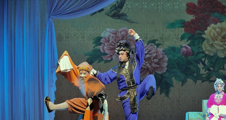 《大话白蛇》神器系统介绍（探秘游戏中的传世神器，解锁超凡力量！）
